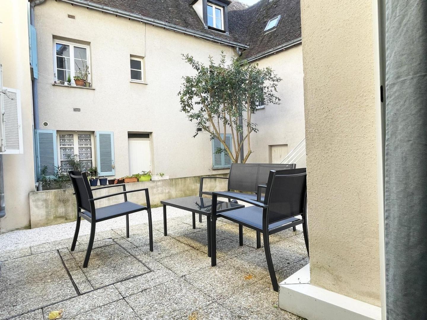 Le Patio De La Reine Berthe - Parking Included Chartres Exterior photo